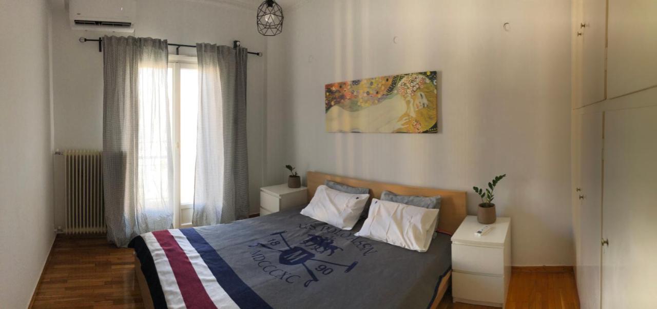 Cosy Apartment In Metaxourgeio Athens Exterior photo